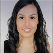 Profesora de apoyo educativo para Educación Primaria a domicilio y online. Maestra de Educación Infantil y monitora de tiempo libre. Mi metodología es lúdica, creativa y participativa